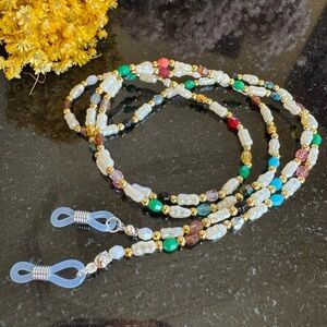 Multicolor Beaded Eyewear Chain